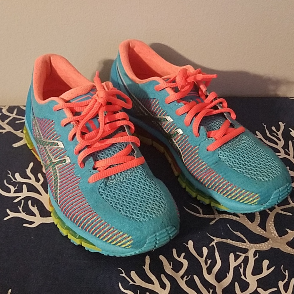 EUC Asics Gel Quantum 360